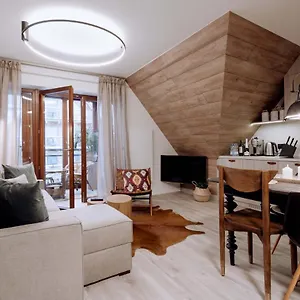 Diament W Centrum Z Balkonem Apartament
